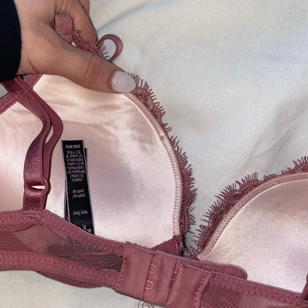 VS push-up bra - Picture 3 of 3